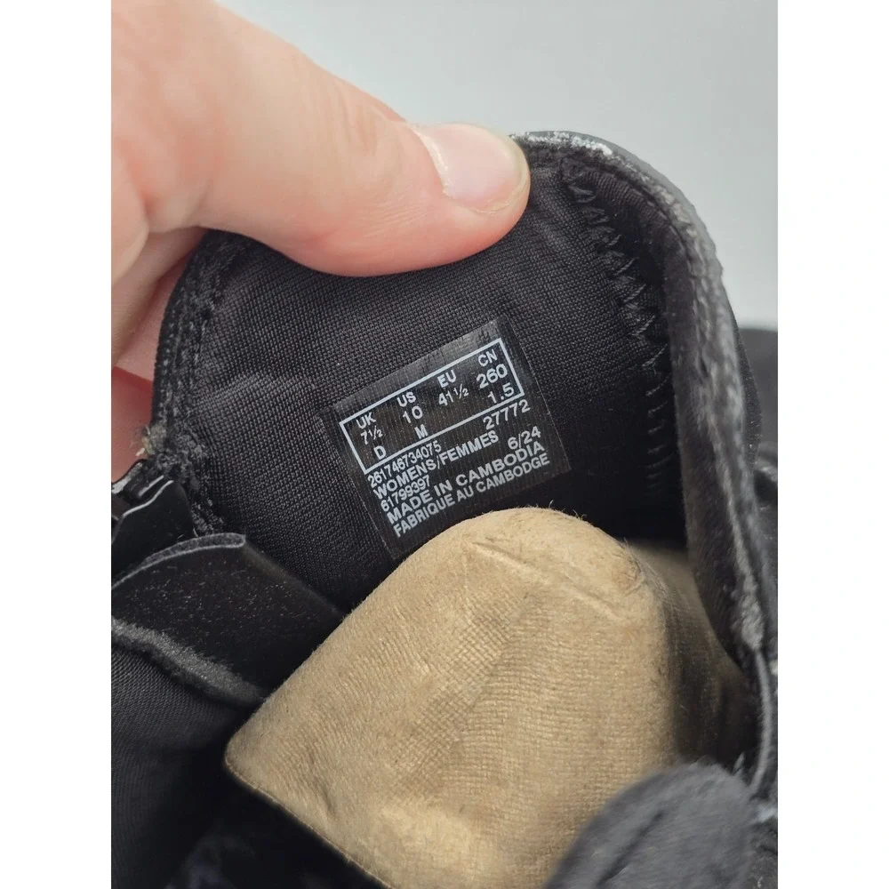 Clarks this listing